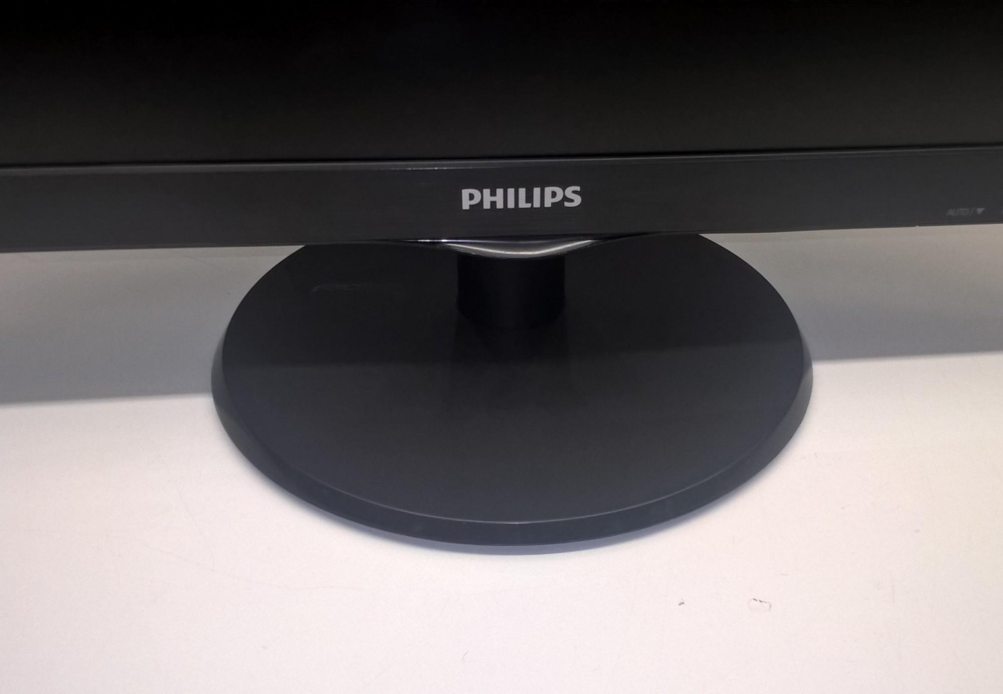 Монитор philips 223v5l не включается