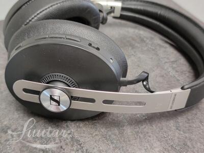 Kõrvaklapid Sennheiser Momentum 3