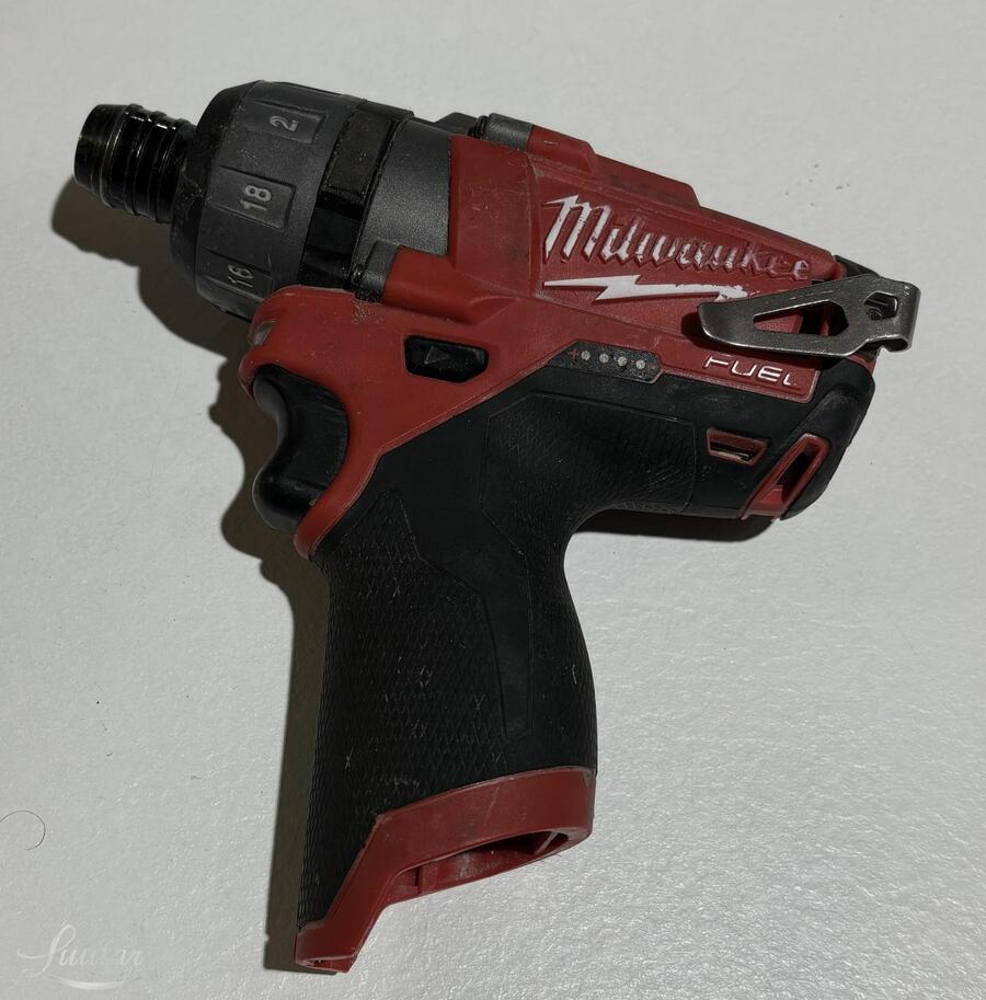 Akukruvikeeraja Milwaukee M12 CD-0 