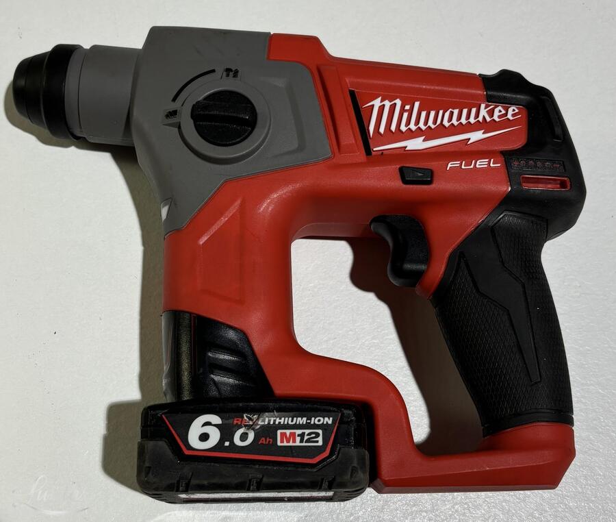 Akupuurvasar Milwaukee M12 CH-0