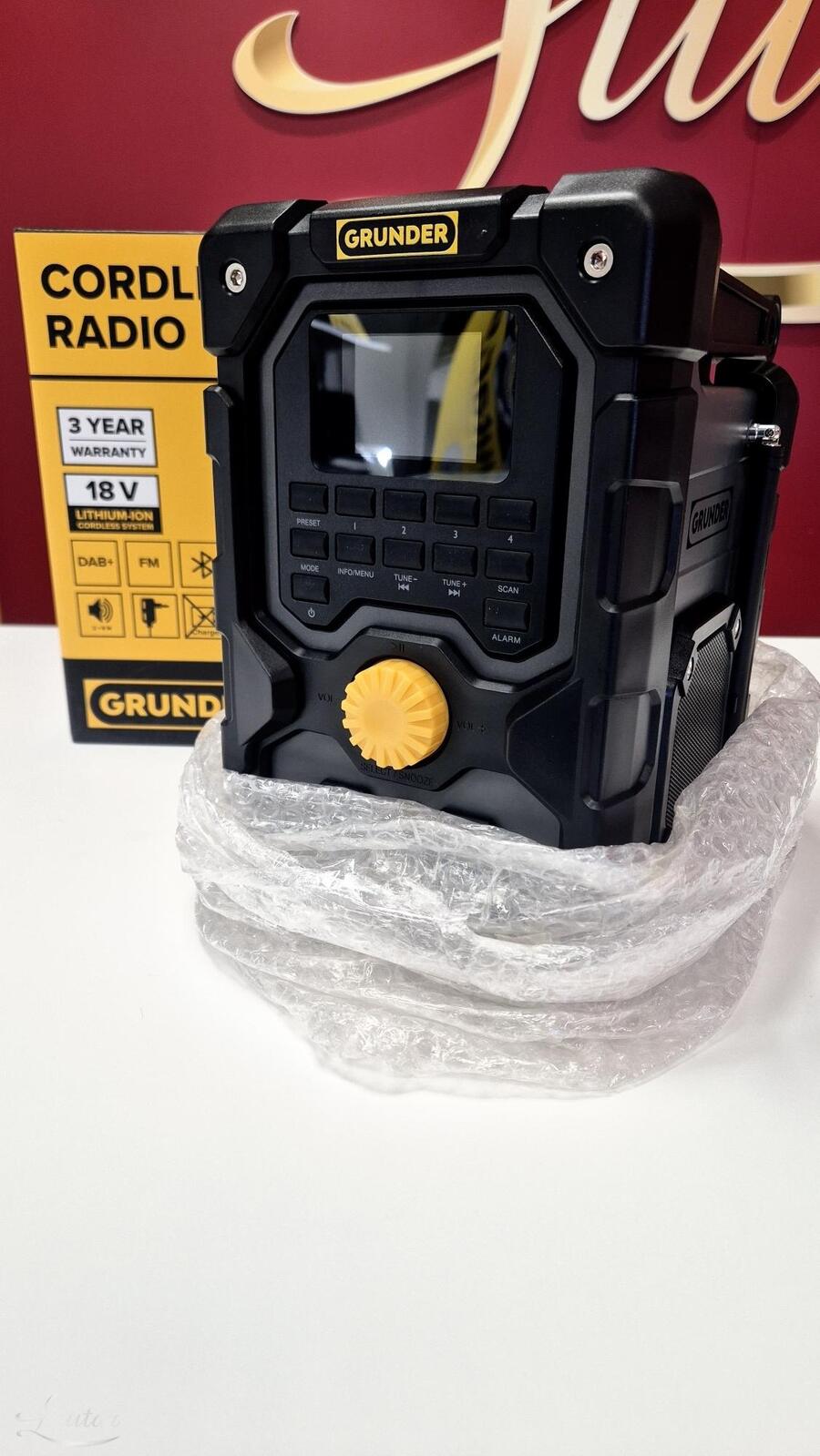 Raadio Grunder DE-1005 UUS!