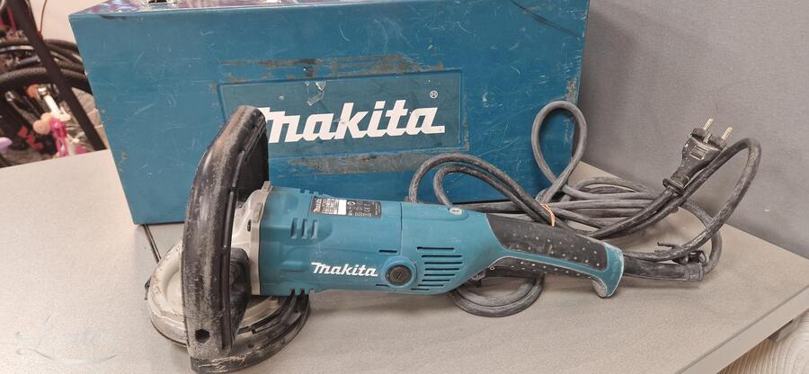 Betoonilihvmasin Makita PC5000C