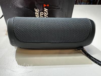 Kõlar JBL Flip Essential 2