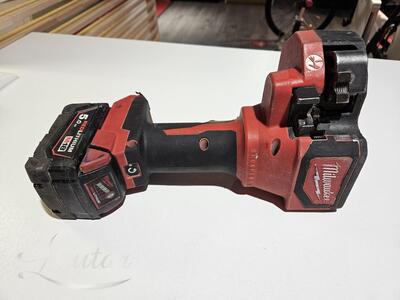 Akukeermelatilõikur Milwaukee M18 BLTRC