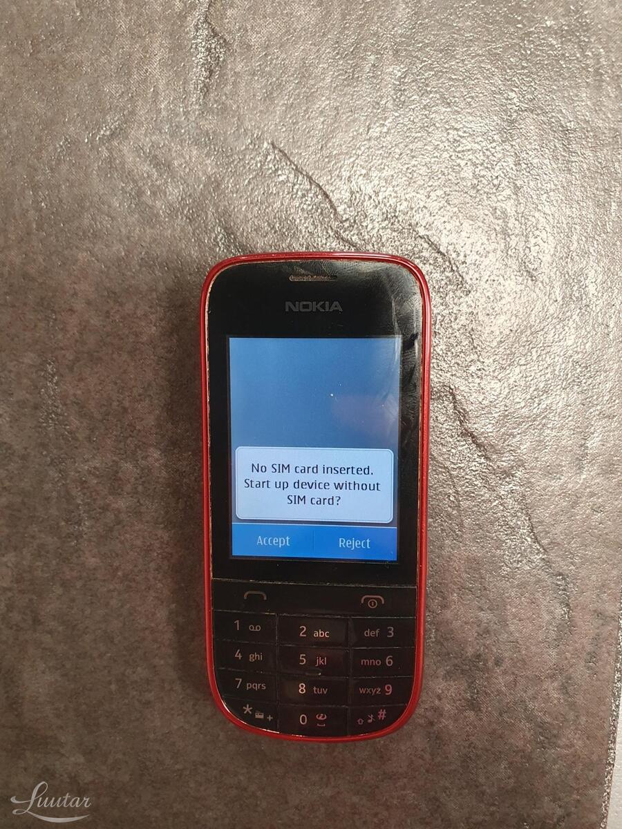 Mobiiltelefon Nokia RM-832